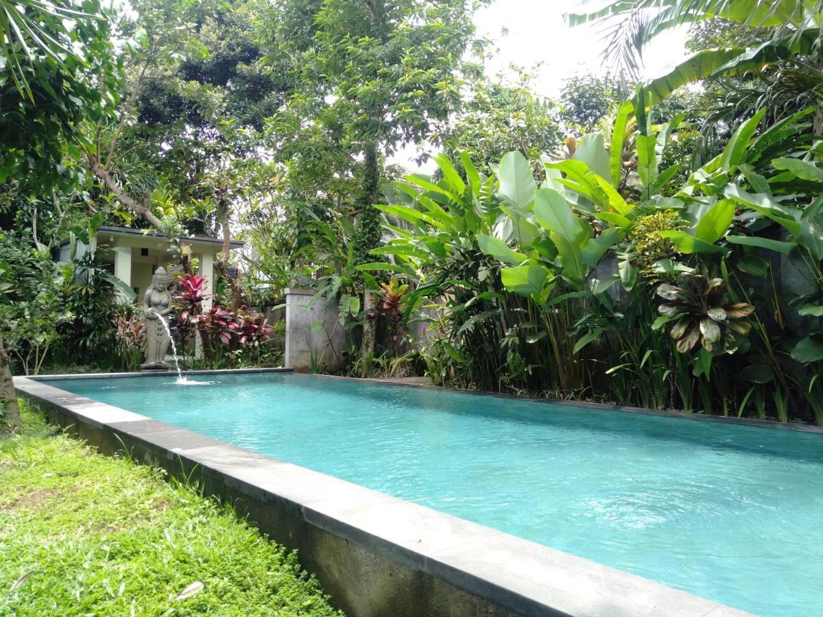 Manggis Sari Guesthouse Ubud  Ngoại thất bức ảnh