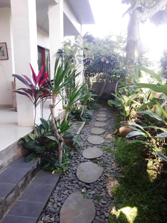Manggis Sari Guesthouse Ubud  Ngoại thất bức ảnh